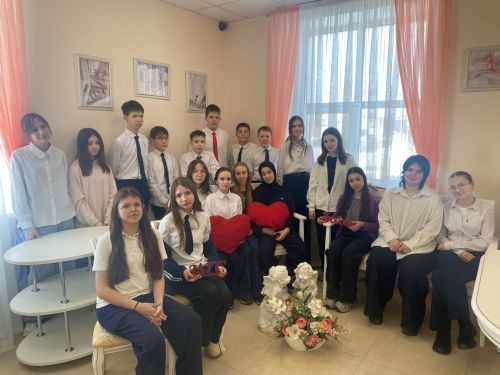 Урок «Семьеведение» для гимназистов прошел во Дворце бракосочетания Нурлатского района