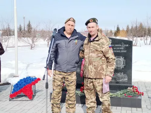 В Нурлате состоялся митинг по случаю Дня войск национальной гвардии РФ
