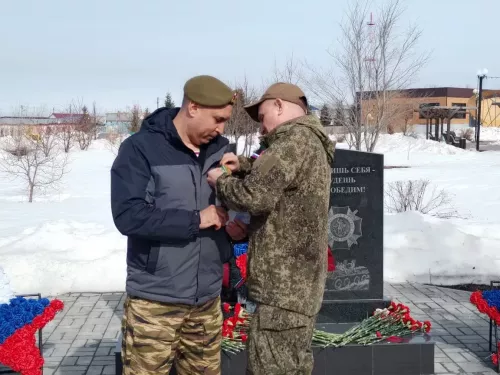 В Нурлате состоялся митинг по случаю Дня войск национальной гвардии РФ
