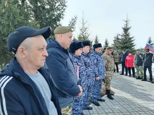 В Нурлате состоялся митинг по случаю Дня войск национальной гвардии РФ