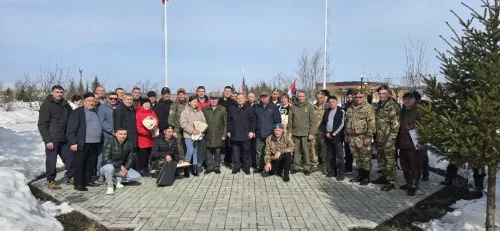 В Нурлате состоялся митинг по случаю Дня войск национальной гвардии РФ