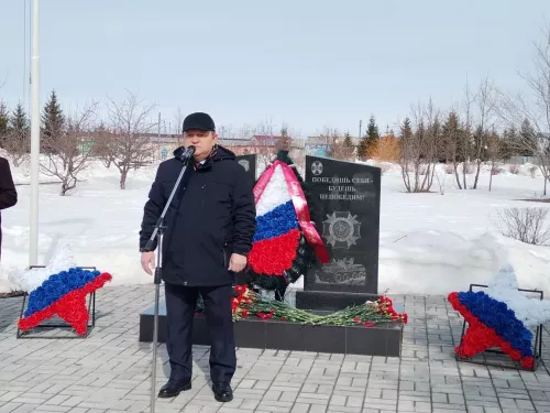 В Нурлате состоялся митинг по случаю Дня войск национальной гвардии РФ