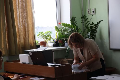 В Нурлате родители сели за парты: в районе прошла акция «Сдаем вместе. День сдачи ЕГЭ родителями»