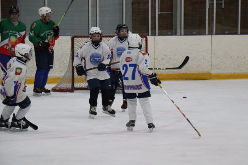 «Созвездие Нурлата» провело «Турнир Поколений»: как хоккей объединил семьи в Нурлате