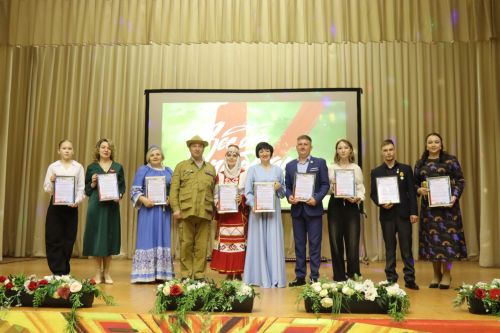 В Нурлате патриотическим концертом поддержали бойцов СВО и их семьи