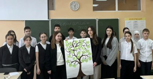 Из первых рук: воспитатели детского сада «Родничок» провели профпробы в школе №1 города Нурлат