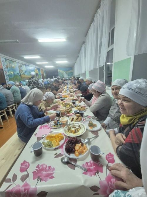 В селе Степное Озеро прошел очередной коллективный ифтар