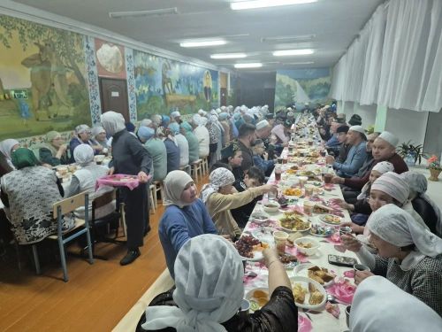 В селе Степное Озеро прошел очередной коллективный ифтар