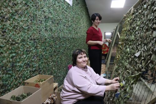 Невидимая броня из добрых рук: как в Нурлате плетут сети для спасения жизней