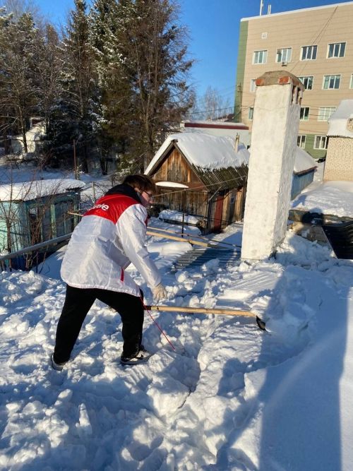 Студенты и школьники Нурлата превратили уборку снега в праздник добра