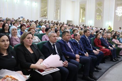 Праздник весны, красоты и материнства: в Нурлате прошло торжество в честь 8 Марта (+ фоторепортаж)