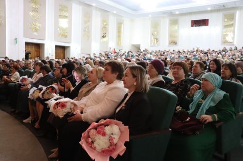 Праздник весны, красоты и материнства: в Нурлате прошло торжество в честь 8 Марта (+ фоторепортаж)