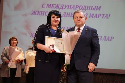 Праздник весны, красоты и материнства: в Нурлате прошло торжество в честь 8 Марта (+ фоторепортаж)