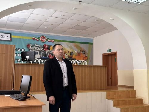 Студенты Нурлатского техникума поближе познакомились с транспортным предприятием