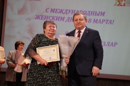 Праздник весны, красоты и материнства: в Нурлате прошло торжество в честь 8 Марта (+ фоторепортаж)