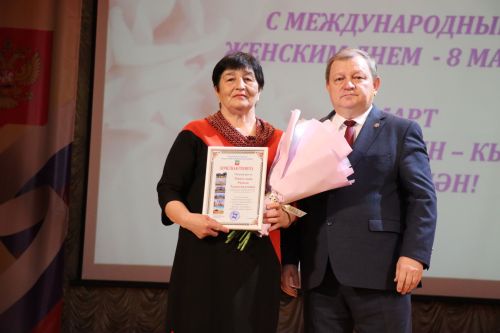 Праздник весны, красоты и материнства: в Нурлате прошло торжество в честь 8 Марта (+ фоторепортаж)