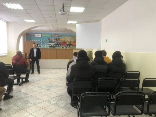 Студенты Нурлатского техникума поближе познакомились с транспортным предприятием