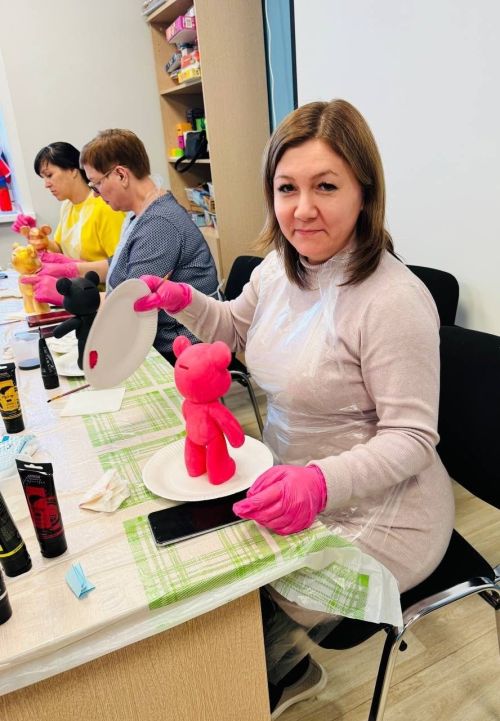 Подарок к 8 Марта своими руками: в Нурлате прошел мастер-класс по созданию игрушек