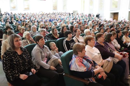 Праздник весны, красоты и материнства: в Нурлате прошло торжество в честь 8 Марта (+ фоторепортаж)