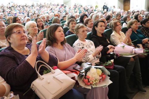 Праздник весны, красоты и материнства: в Нурлате прошло торжество в честь 8 Марта (+ фоторепортаж)