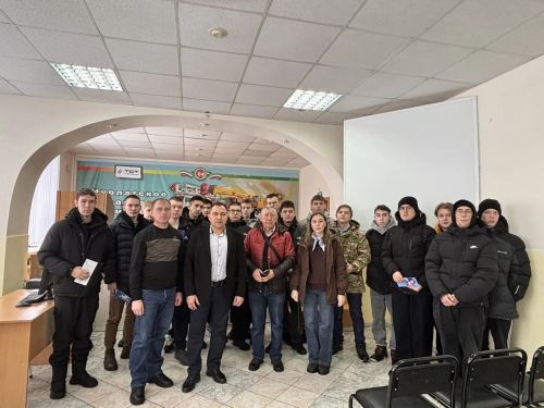 Студенты Нурлатского техникума поближе познакомились с транспортным предприятием
