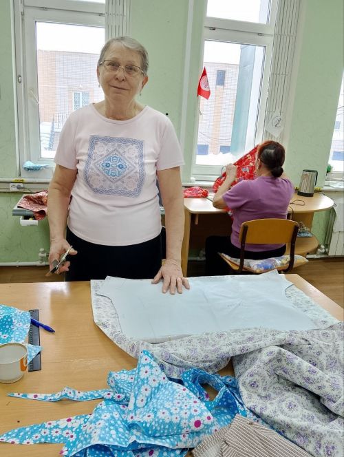 Тепло материнских рук для солдата: как в Нурлате плетут сеть добра