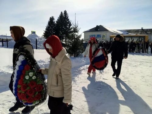 В Караульной Горе прошла лыжная эстафета памяти Героя Советского Союза Анатолия Кузнецова