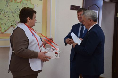 В Нурлате проходит акция «Красная гвоздика»
