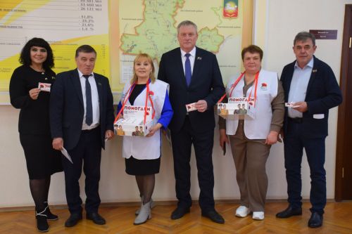 В Нурлате проходит акция «Красная гвоздика»