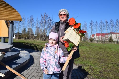В Нурлате встретили весну «Птичьим новосельем»: скворечники получили прописку в Центральном парке