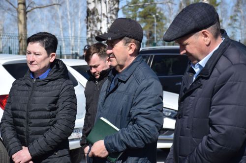 Дамир Ишкинеев рабочую планерку провел в лагере