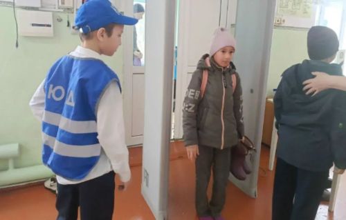 Юные инспекторы Нурлатского района вышли в рейд «Светофорик»
