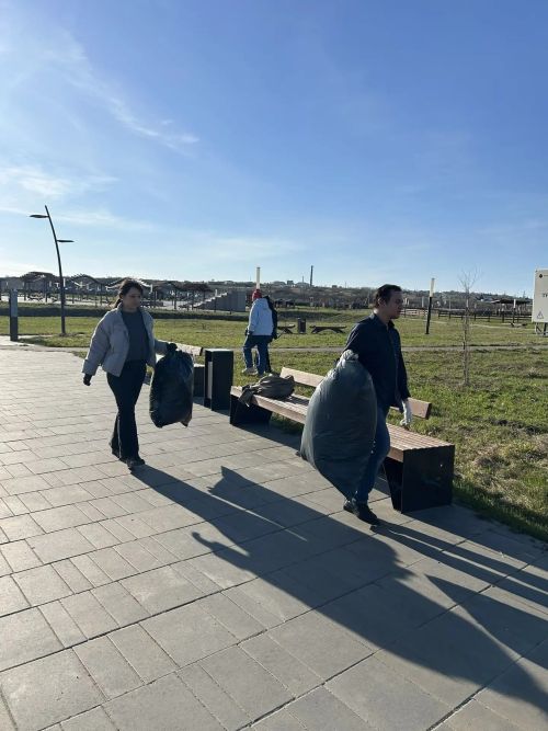 Нурлатцы активно вышли на субботник