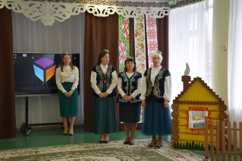 Развитие родных языков: опыт Нурлатского района получил высокую оценку Марата Ахметова
