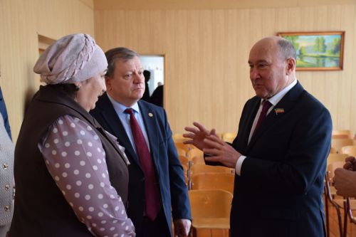 Развитие родных языков: опыт Нурлатского района получил высокую оценку Марата Ахметова