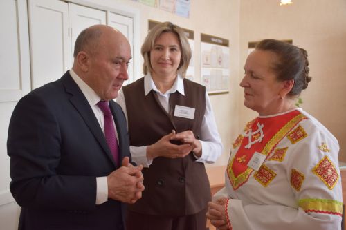 Развитие родных языков: опыт Нурлатского района получил высокую оценку Марата Ахметова
