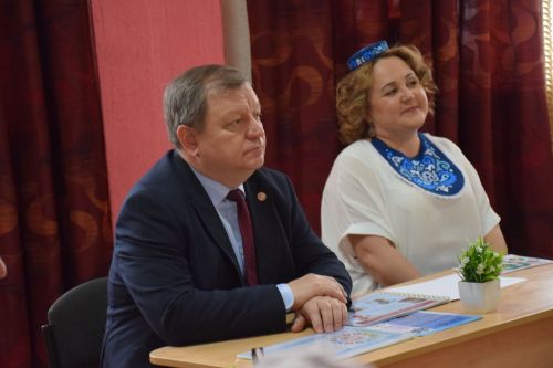 Развитие родных языков: опыт Нурлатского района получил высокую оценку Марата Ахметова