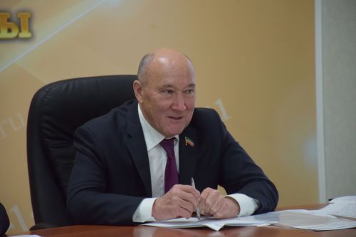 В Нурлате обсудили реализацию программ по сохранению татарского и чувашского языков