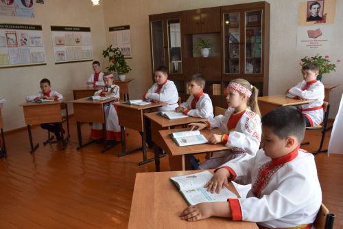 Развитие родных языков: опыт Нурлатского района получил высокую оценку Марата Ахметова