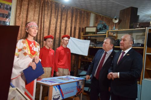 Развитие родных языков: опыт Нурлатского района получил высокую оценку Марата Ахметова