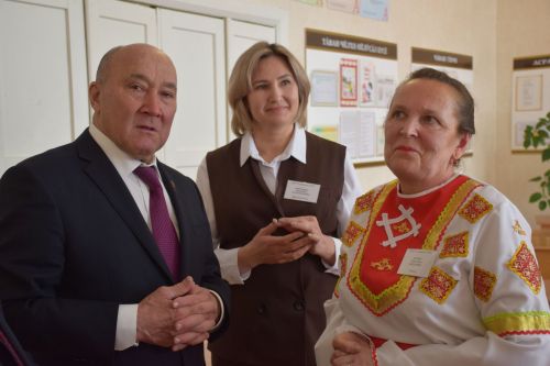 Развитие родных языков: опыт Нурлатского района получил высокую оценку Марата Ахметова
