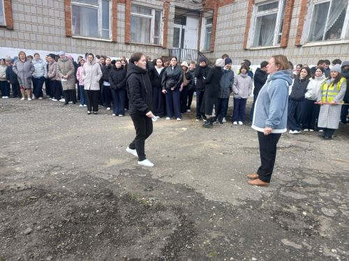 В школе №4 Нурлата прошла тренировка по эвакуации при пожаре