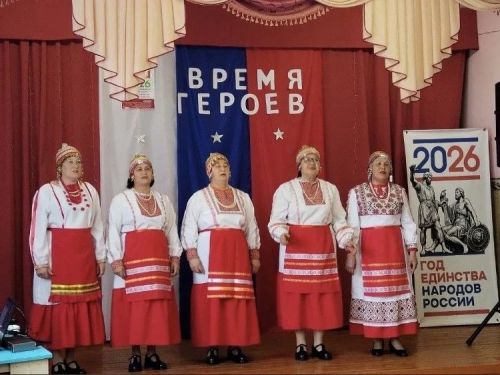 Время героев: когда сцена становится фронтом добра
