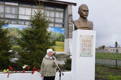 Памяти великого поэта: в Нурлате прошел митинг к юбилею Габдуллы Тукая
