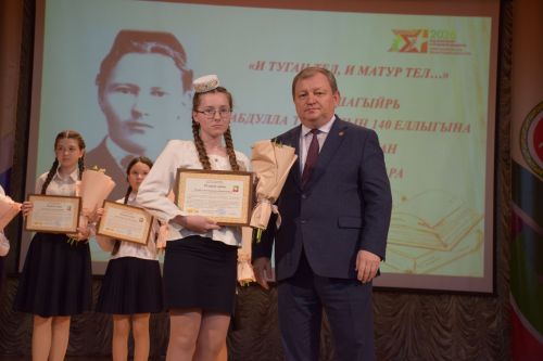 Нурлат отметил 140-летие Габдуллы Тукая праздником родного языка