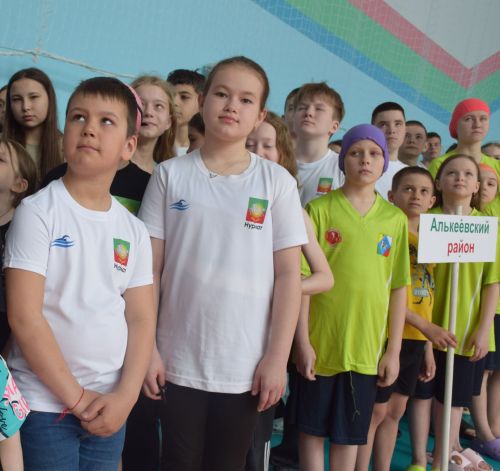 В Нурлате стартовал XII турнир по плаванию на призы «Татарстан – новый век»