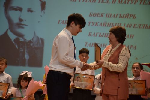 Нурлат отметил 140-летие Габдуллы Тукая праздником родного языка
