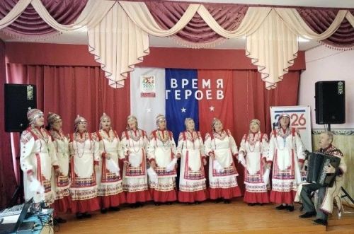 Время героев: когда сцена становится фронтом добра