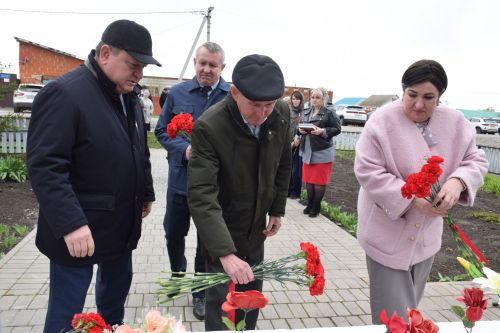 Памяти великого поэта: в Нурлате прошел митинг к юбилею Габдуллы Тукая