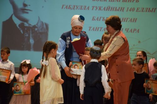 Нурлат отметил 140-летие Габдуллы Тукая праздником родного языка